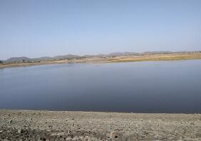 De-silting activities near lake