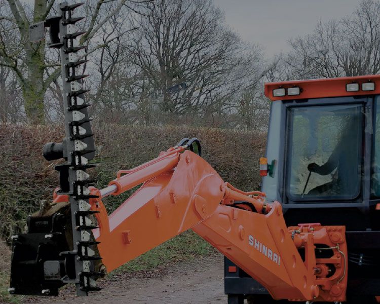 taske Skadelig Eve Hedge Trimmer Construction Attachments for Hydraulic Excavators | Tata  Hitachi