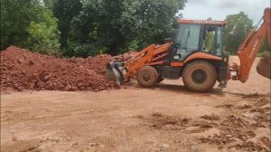 Backhoe Loader - Loader Operations
